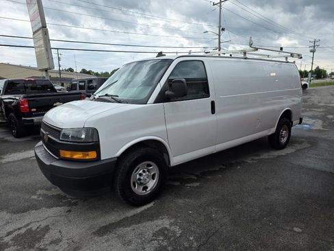 Used 2019 Chevrolet Express 2500 Extended w/ Driver Convenience Package RWD image 7