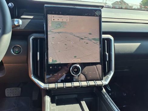 New 2025 GMC Acadia Elevation w/ Elevation Premium Package image 9