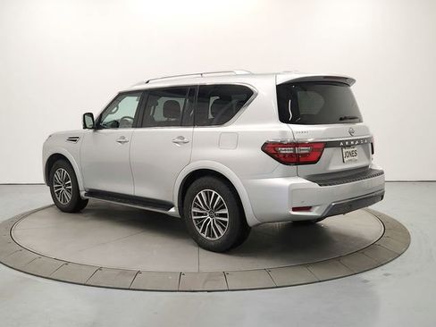 Used 2024 Nissan Armada SL image 5