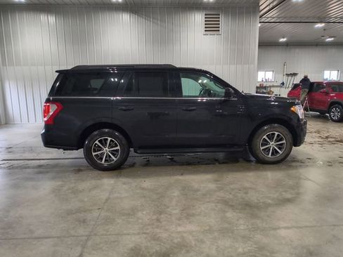 Used 2019 Ford Expedition Max Limited w/ Equipment Group 301A AWD/4WD image 2