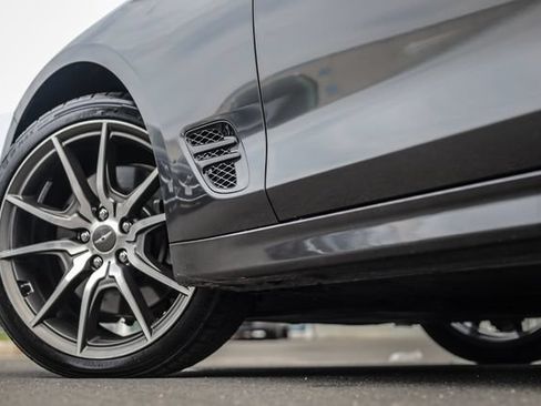 Used 2022 Genesis G70 3.3T AWD/4WD image 21