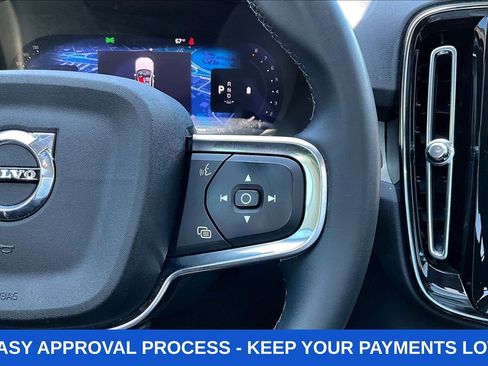 Used 2024 Volvo XC40 B5 Plus AWD/4WD image 15