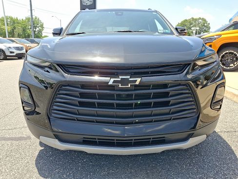Certified 2022 Chevrolet Blazer LT AWD/4WD image 2