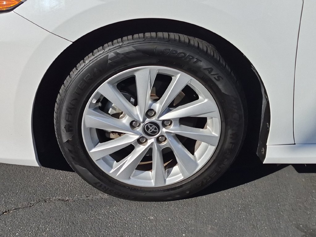 Used 2024 Toyota Camry LE FWD image 11