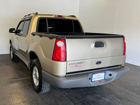 Used 2002 Ford Explorer Sport Trac 4x4 image 4