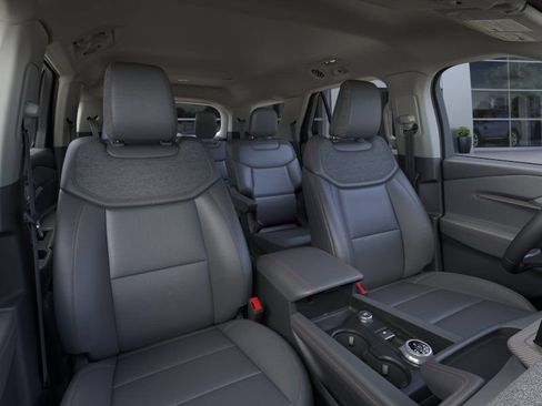 New 2026 Ford Explorer Active w/ Active Comfort Package AWD/4WD image 10