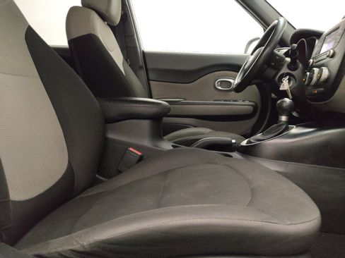 Used 2019 Kia Soul FWD image 21
