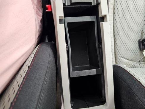 Used 2011 Chevrolet Equinox LS w/ Bluetooth Package image 17