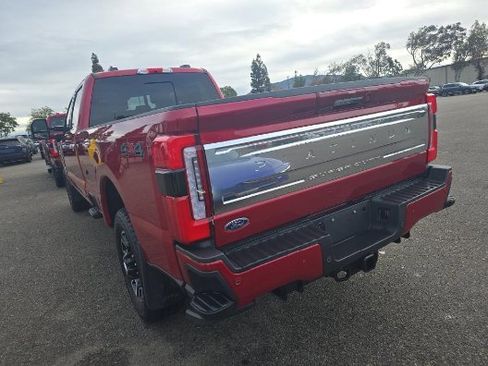 Used 2024 Ford F250 Platinum image 6