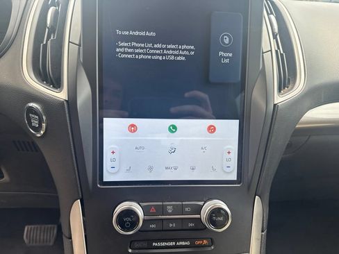 Certified 2024 Ford Edge SEL AWD/4WD image 23