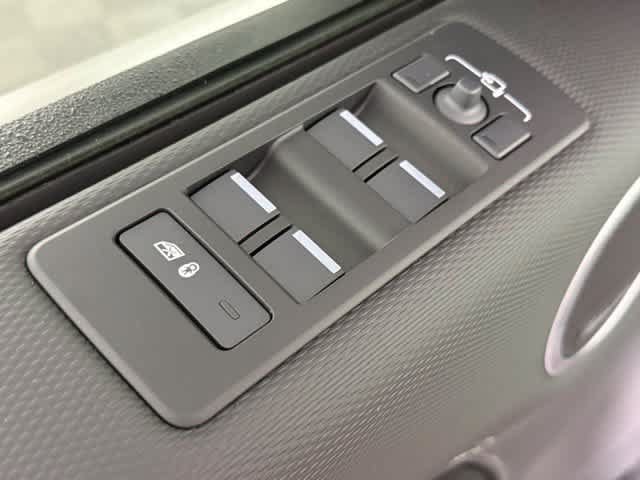 New 2026 Land Rover Discovery Limited Edition AWD/4WD image 21