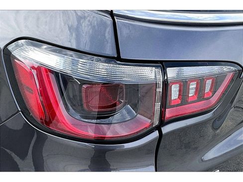 Certified 2024 Jeep Compass Limited AWD/4WD image 36