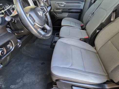 Used 2023 RAM 1500 Big Horn AWD/4WD image 7