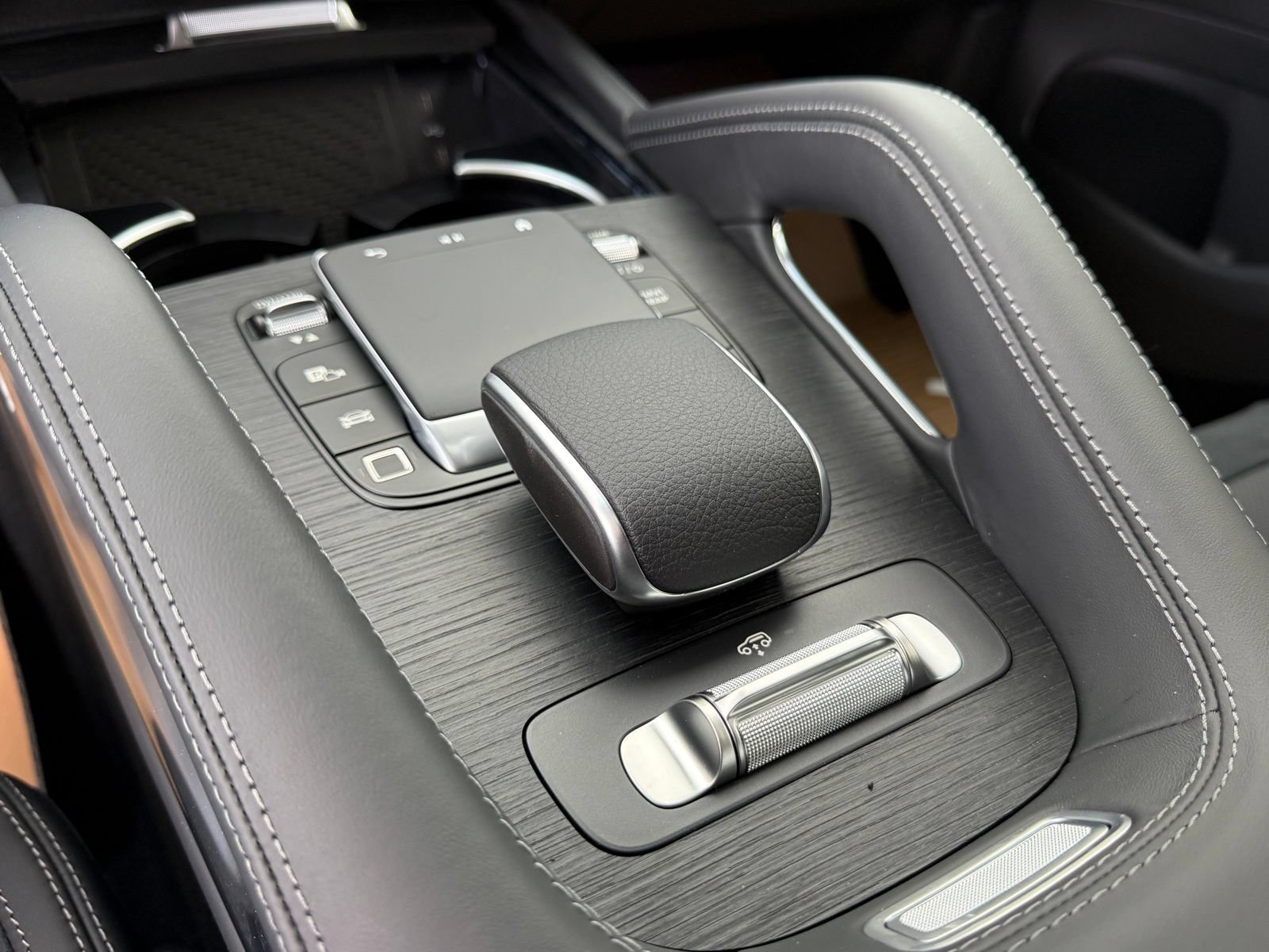 New 2026 Mercedes-Benz GLE 53 AMG 4MATIC image 25