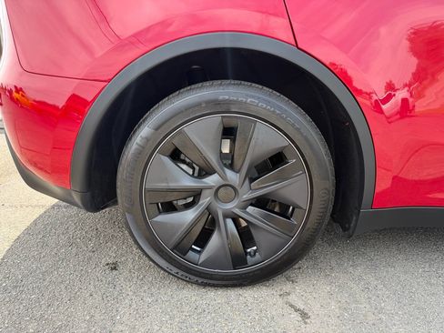 Used 2023 Tesla Model Y Long Range image 22