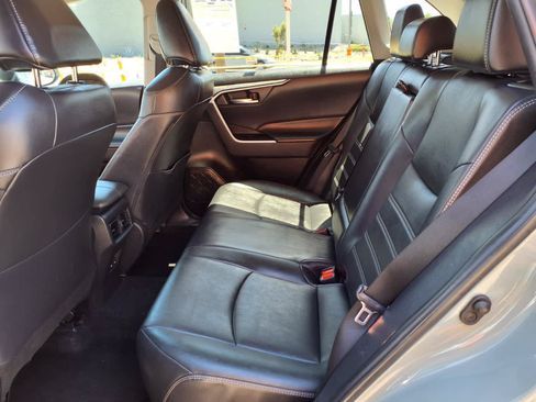 Used 2022 Toyota RAV4 XLE Premium FWD image 12