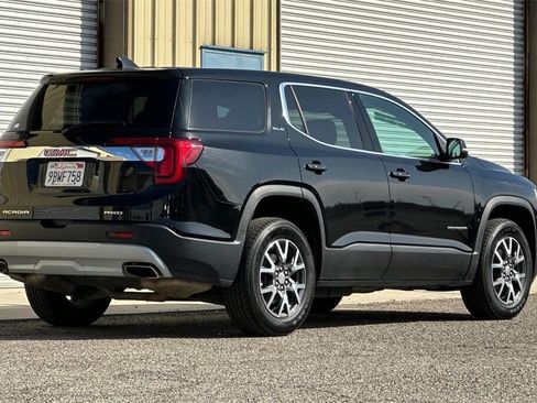 Used 2022 GMC Acadia SLE image 7