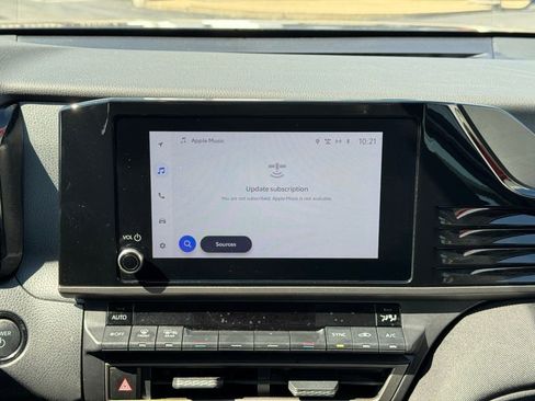 Used 2025 Toyota Camry LE image 38