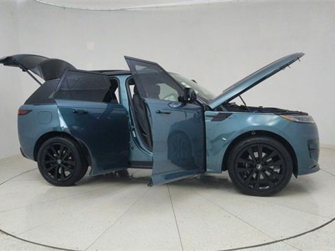 Used 2025 Land Rover Range Rover Sport Dynamic SE image 73