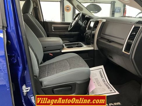 Used 2019 RAM 1500 Classic SLT w/ Luxury Group AWD/4WD image 37