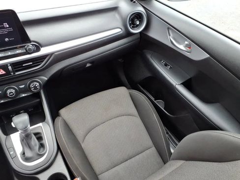 Used 2023 Kia Forte LXS image 19