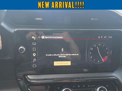 Used 2025 GMC Sierra 2500 AT4X AWD/4WD image 21