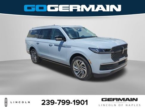 New 2026 Lincoln Navigator L Reserve AWD/4WD image 6