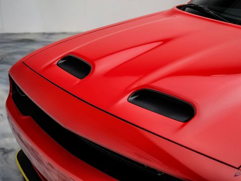 Used 2021 Dodge Challenger SRT Hellcat Redeye image 39