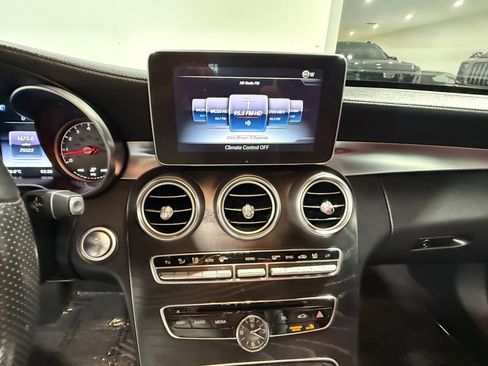Used 2015 Mercedes-Benz C 400 4MATIC image 35