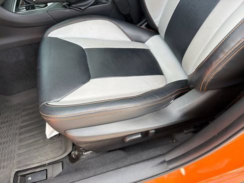 Used 2019 Subaru Crosstrek 2.0i Limited w/ Moonroof Package w/Navigation AWD/4WD image 22