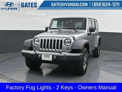 Used 2015 Jeep Wrangler Unlimited Rubicon w/ Max Tow Package AWD/4WD image 5