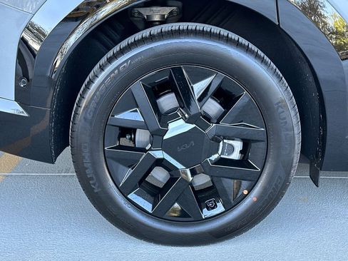 New 2026 Kia EV9 Land image 8