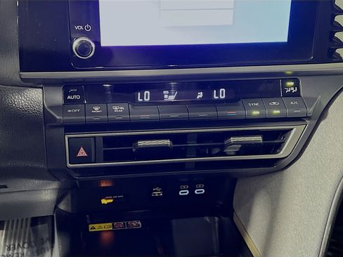 Used 2025 Toyota Camry LE FWD image 25