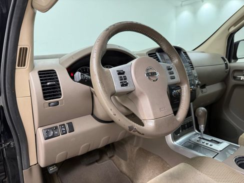 Used 2012 Nissan Pathfinder SV RWD image 12