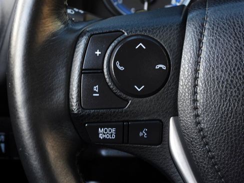 Used 2018 Toyota Corolla SE image 63