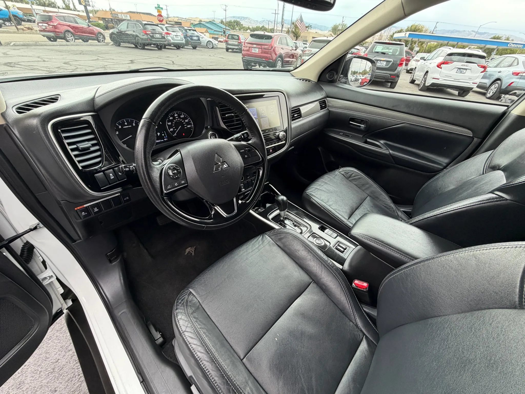 Used 2020 Mitsubishi Outlander SEL AWD/4WD image 11