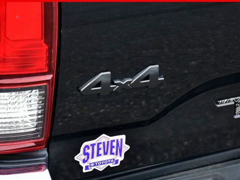 Used 2019 Toyota Tacoma SR5 image 11