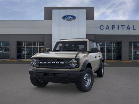 New 2025 Ford Bronco 4-Door image 2