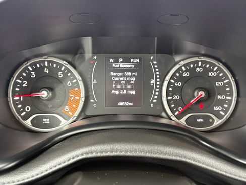 Certified 2023 Jeep Renegade Latitude image 21