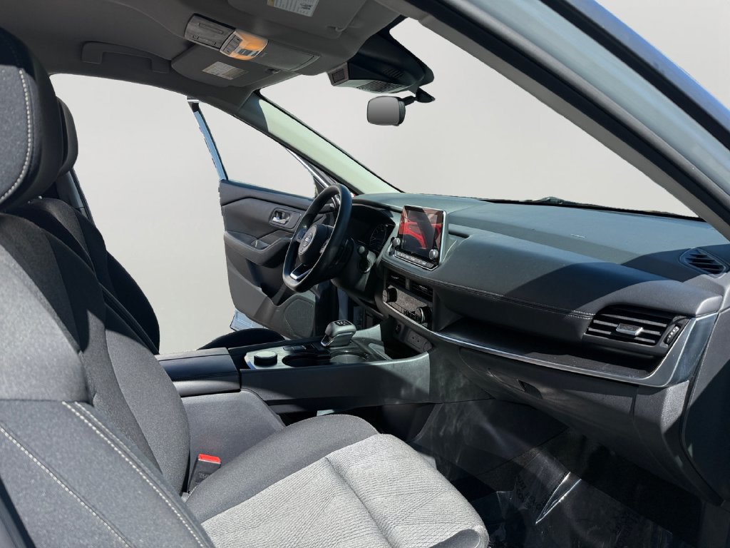 Used 2024 Nissan Rogue SV AWD/4WD image 11