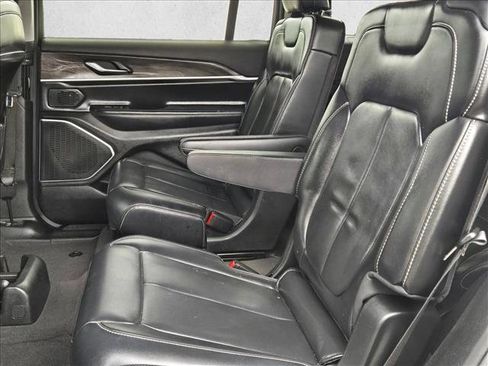 Used 2021 Jeep Grand Cherokee L Limited RWD image 19