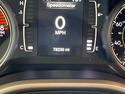 Used 2017 Jeep Cherokee Latitude w/ Cold Weather Group AWD/4WD image 24