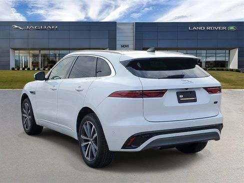 New 2026 Jaguar F-PACE R-Dynamic S image 2