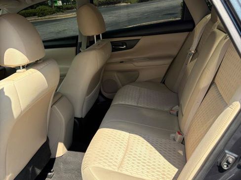 Used 2016 Nissan Altima 2.5 S FWD image 12