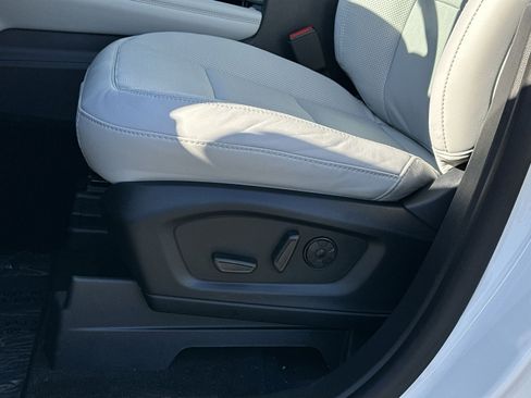 New 2026 Ford Explorer Platinum w/ LUX Leather Package image 14