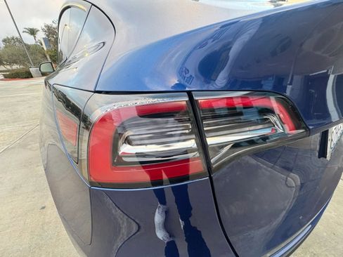 Used 2024 Tesla Model Y Long Range image 29