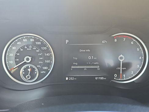 Used 2023 Genesis G70 3.3T w/ Sport Prestige Package image 20