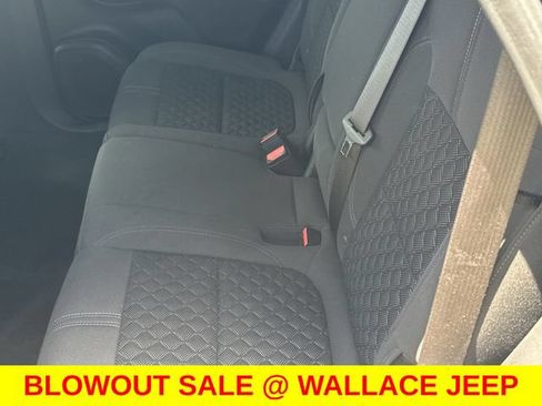 Used 2020 Chevrolet Blazer LT FWD image 17