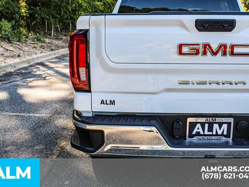 Used 2025 GMC Sierra 1500 SLT RWD image 12