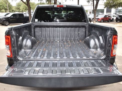 Used 2023 RAM 1500 Big Horn AWD/4WD image 38
